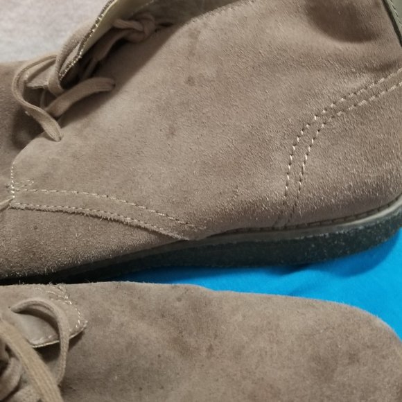 Andrew Marc suede chukka boots size 13 main image 6